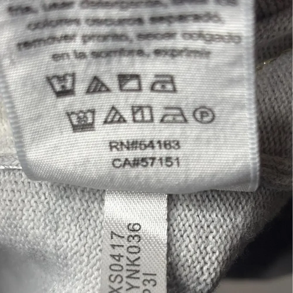 Tommy Hilfiger Argyle Sweater Gray White V-Neck Metallic Glitter Knit Medium M